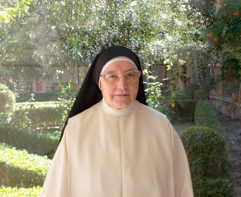 Sor_Pilar_M_Lorente_Latorre