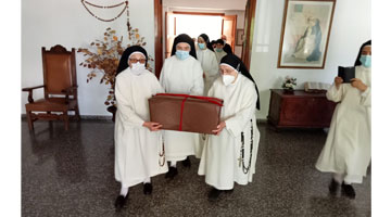 Traslado de las reliquias de Sor Inés de Sisternes y Oblites, de Torrente al Monasterio de Santa Catalina de Paterna (Valencia)