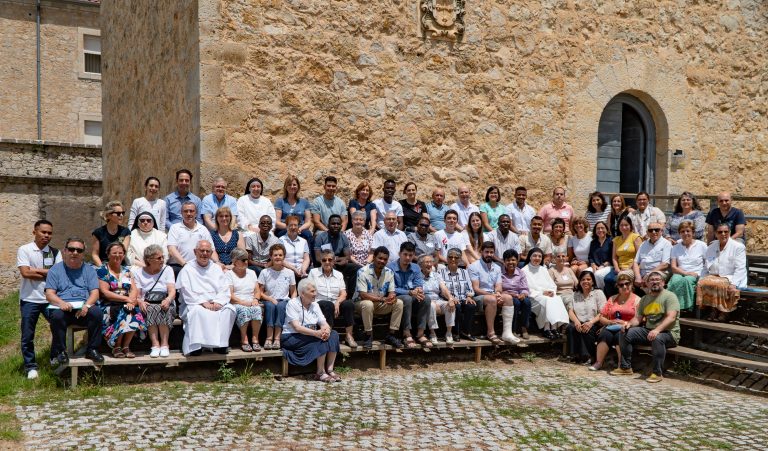 La Familia Dominicana profundiza en el legado de Santo Tomás de Aquino