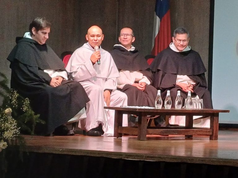 Maestro de la Orden Fr. Gerard Timoner visita Chile